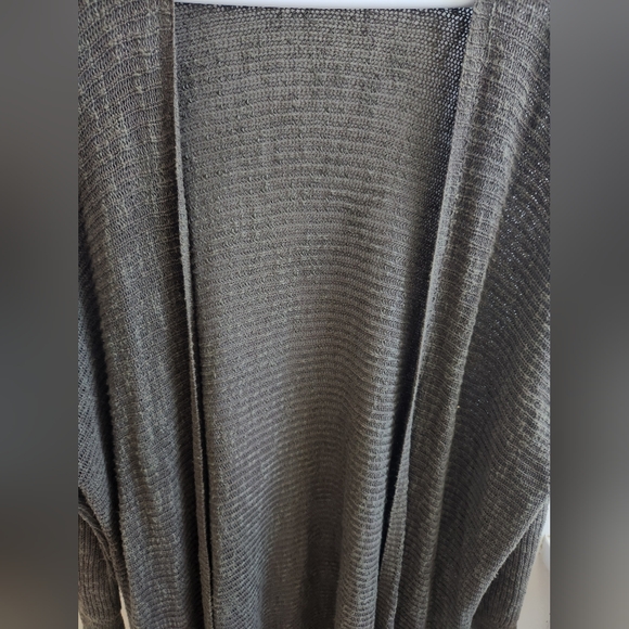 Forest green sweater - Picture 2 of 4